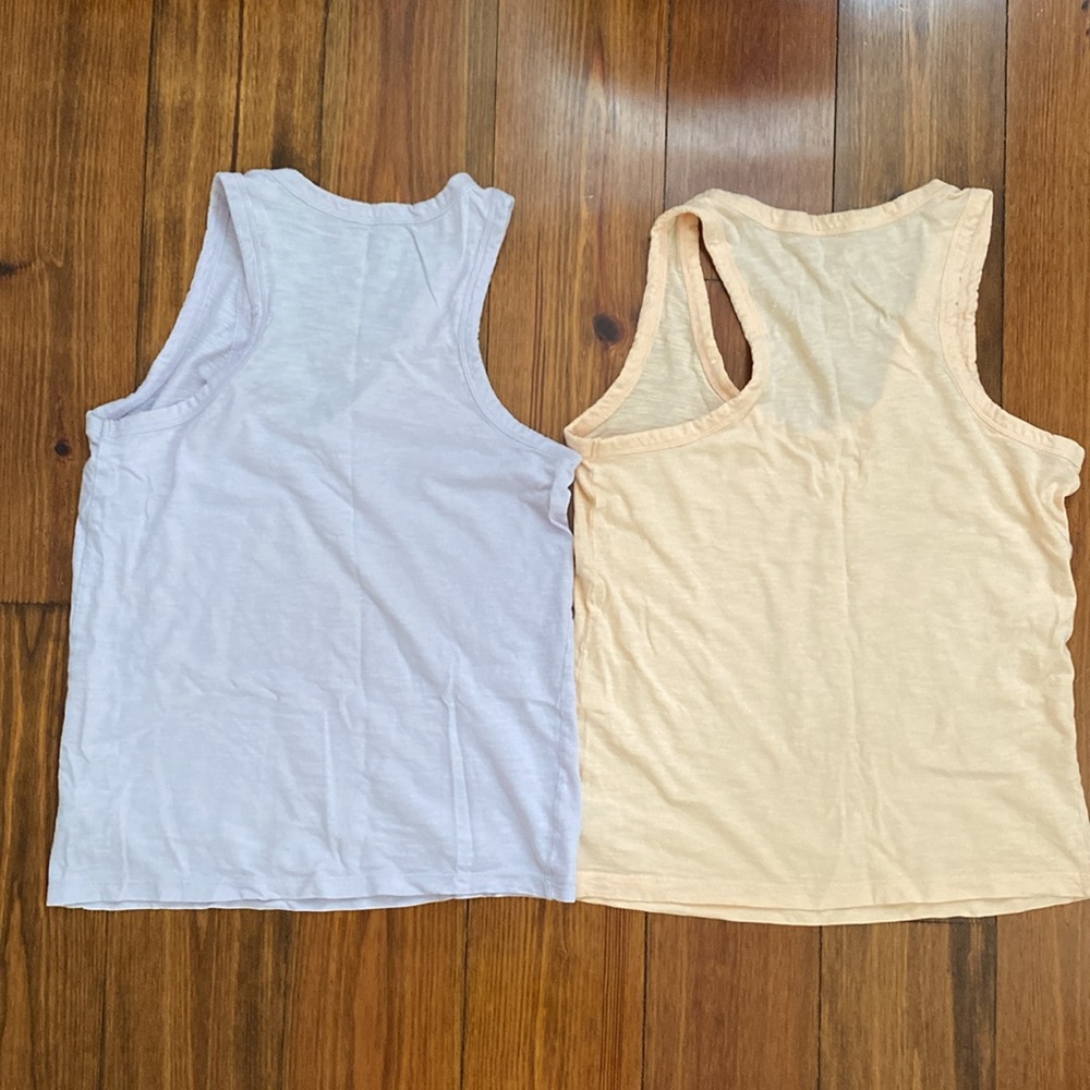 Universal Thread Oversized Tanks - Picture 4 of 5